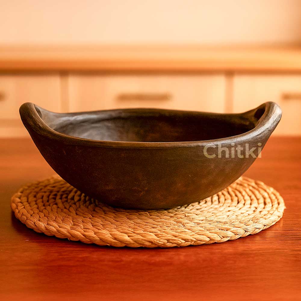 Traditional Clay Kadai Black (MP17B)